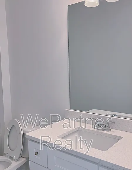 31 Sandstone Dr — Photo 9