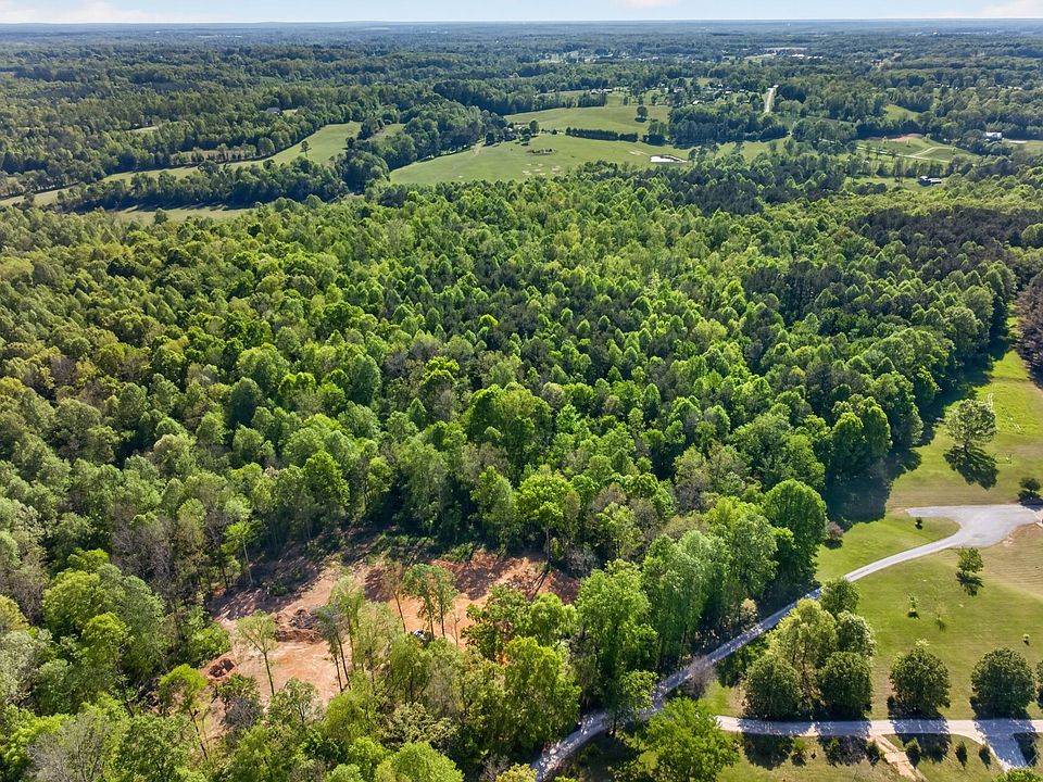 1st image of 24 Timber Ln