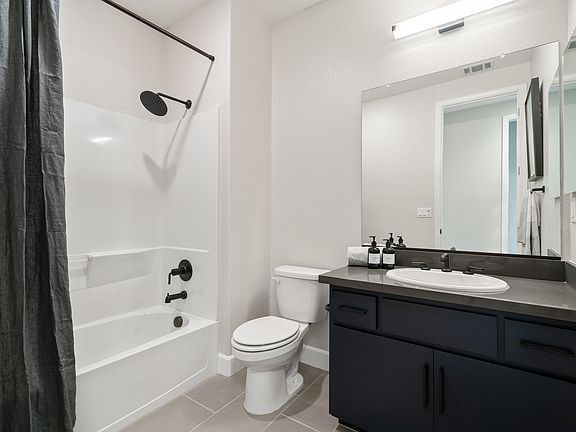 1894-enclave-place.41915.p2k.39.web