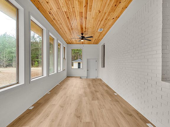 3rd image of 9385 Nashville Ferry Rd E