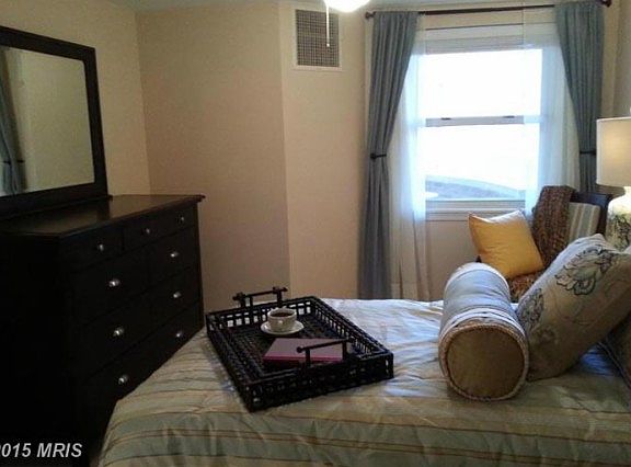 2nd image of 900 N Taylor St APT 1410
