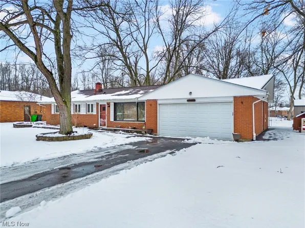 8605 Olde #8, Northfield, OH 44067