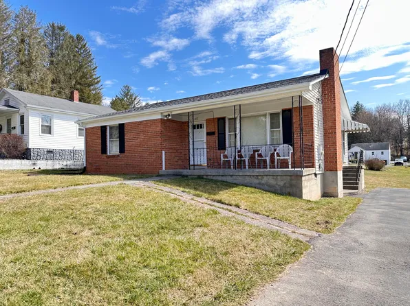 637 Lafayette St, Lewisburg, WV 24901