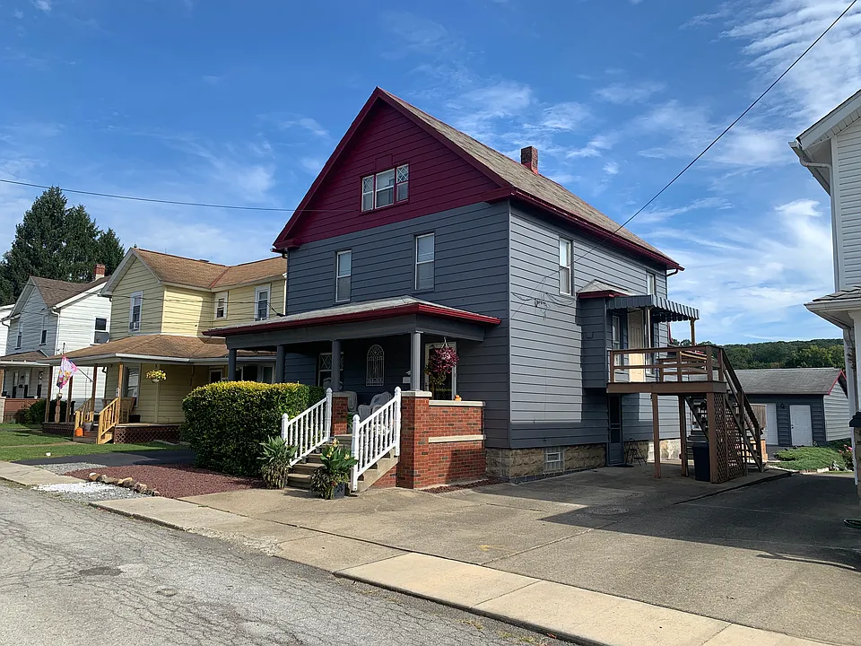 23 Lamberton St #3