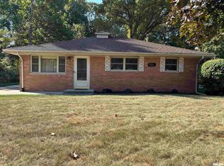 1914 W White Oak Dr, Peoria, IL 61614