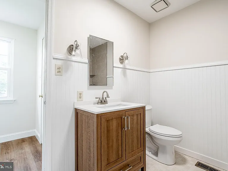10 Honey Locust Ln — Photo 20