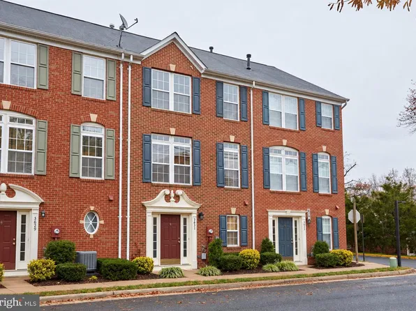 3631 Madison Ln, Falls Church, VA 22041