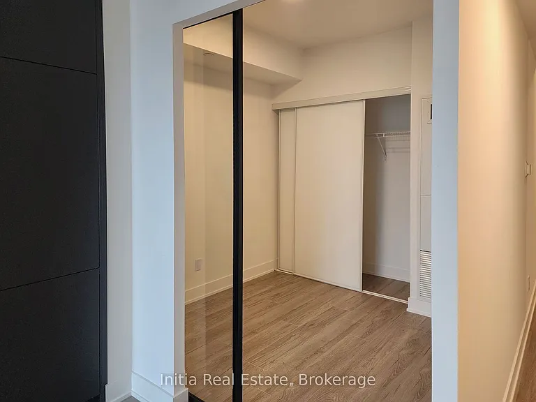 1285 Queen St E #508 — Photo 10