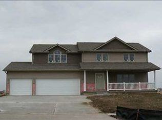 8103 Century Dr, West Des Moines, IA 50266