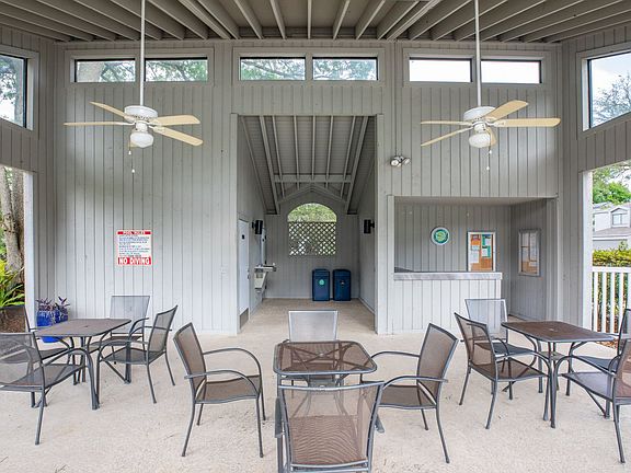 4th image of 563 Selva Lakes Cir