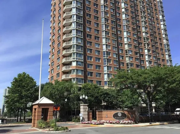20 2nd St APT 2004, Jersey City, NJ 07302