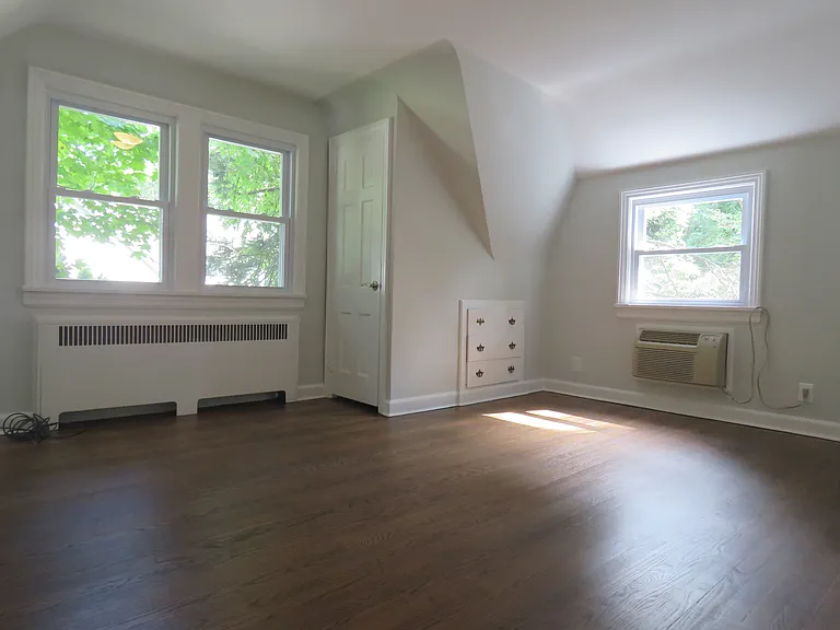Bedroom #1
