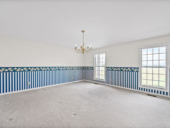 3rd image of 4655 Cadiz Rd