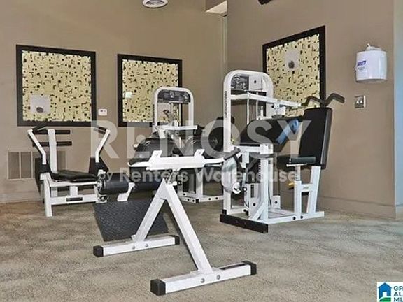 5th image of 401 20th St Unit 101