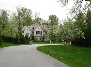 104 Springhouse Ln, Newtown Square, PA 19073