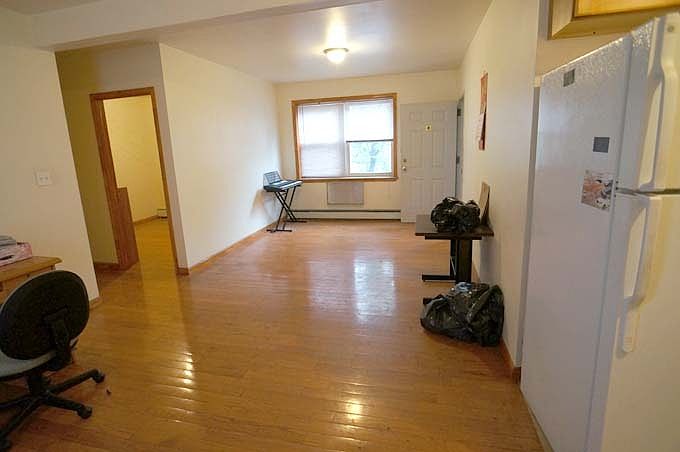 1st image of 9751 Corona Ave