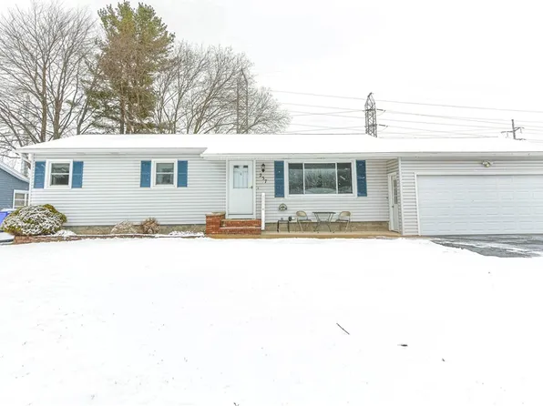 237 Harpington Dr, Rochester, NY 14624