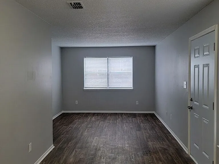 101 Abby Ln — Photo 11