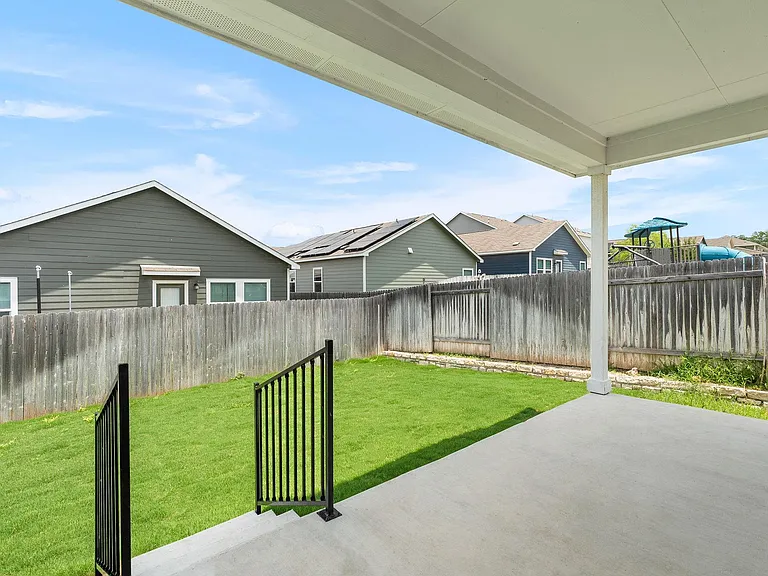 313 McLintock Rd — Photo 29