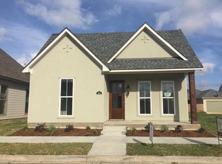 204 Fallen Oak Ln, Youngsville, LA 70592