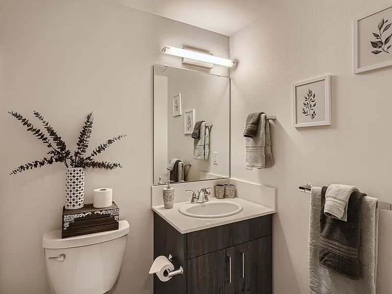 Welcome to AV Lofts! Beautiful views plus in-unit laundry! Up to 8 weeks free! — Photo 68