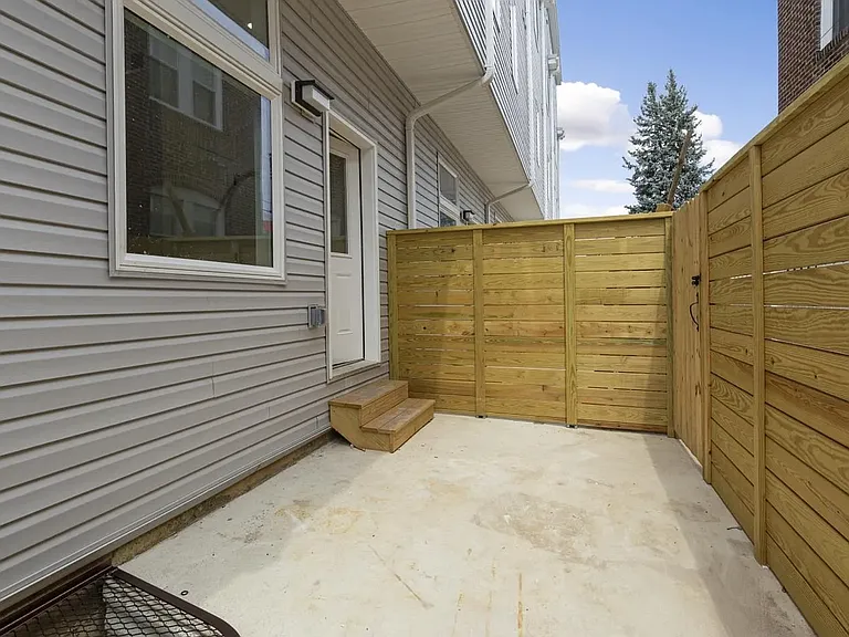 2719 Lefevre St — Photo 19