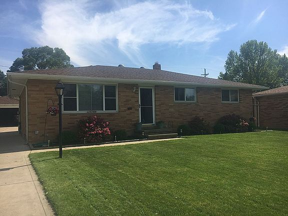 3rd image of 10789 Gordon Dr