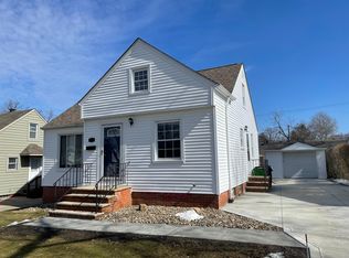 1277 Iroquois Ave, Mayfield Heights, OH 44124
