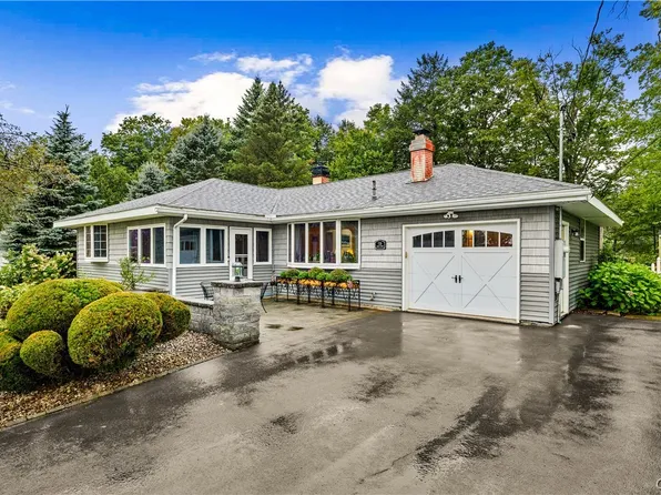 725 Ravine Dr, Deerfield, NY 13502
