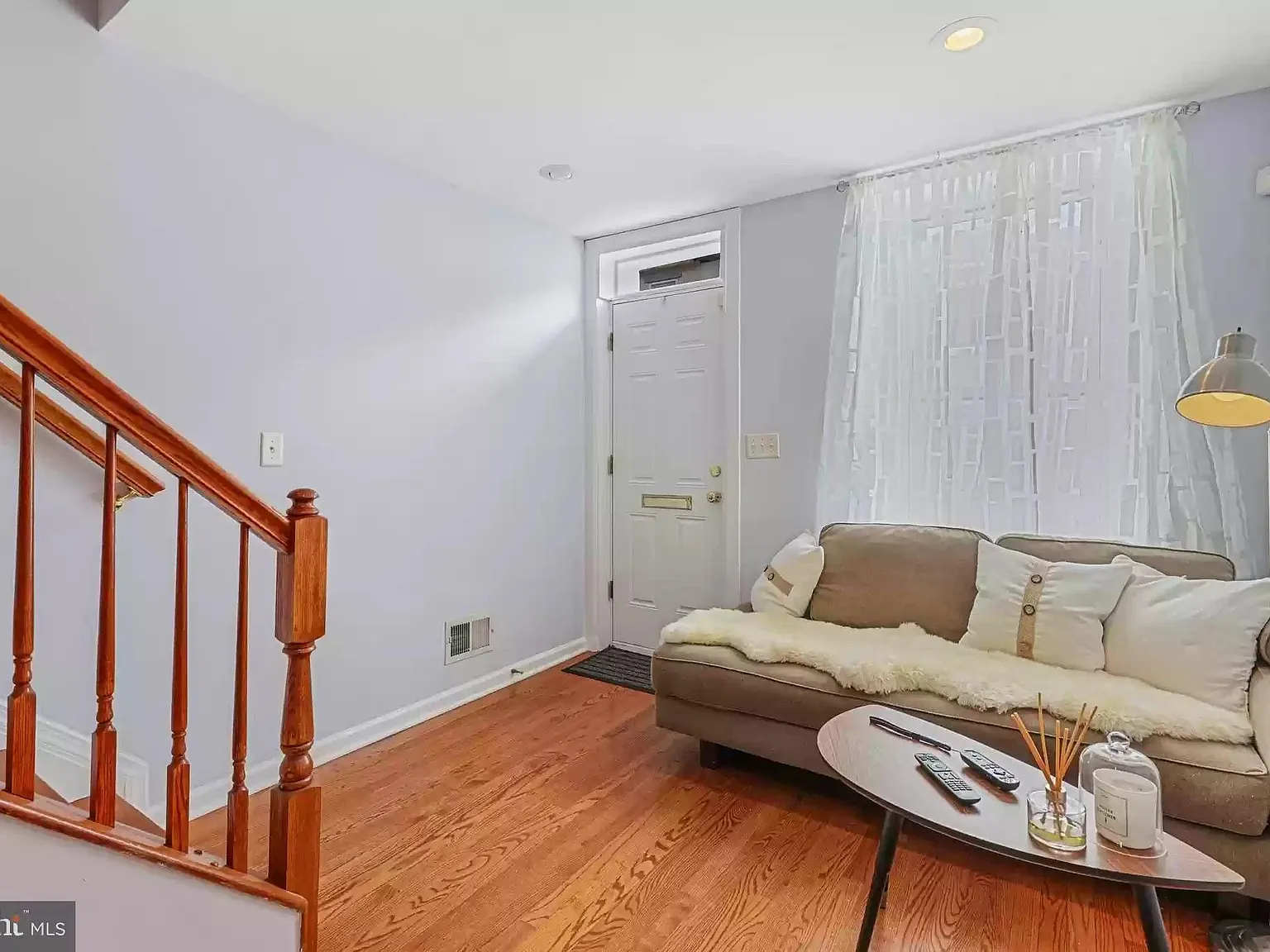 654 Melvin Dr — Photo 4