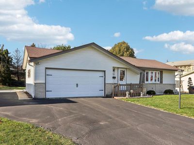 W174N9445 Devon Wood ROAD, Menomonee Falls, WI, 53051