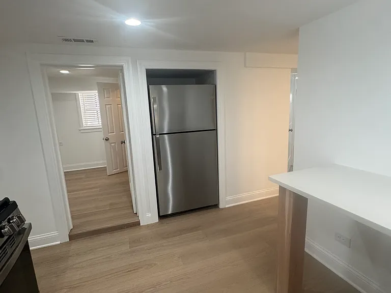 3719 N Sawyer Ave #B — Photo 6