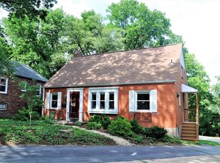 2844 Raritan Dr, Saint Louis, MO 63119