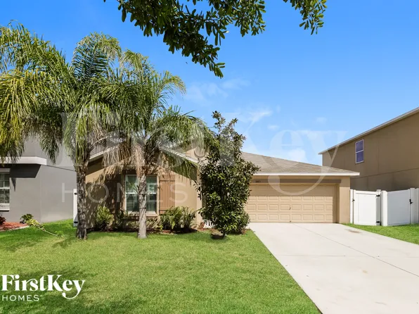 10621 Standing Stone Dr, Wimauma, FL 33598