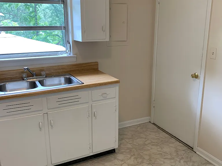 3339 Old Montgomery Hwy #C — Photo 15