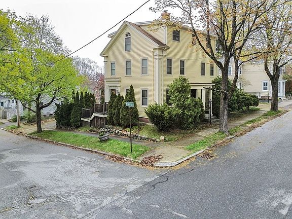 4th image of 10-12 Walnut St