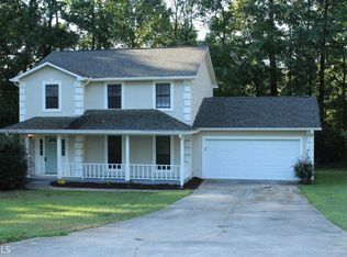 952 Pine Ridge Dr, Stone Mountain, GA 30087