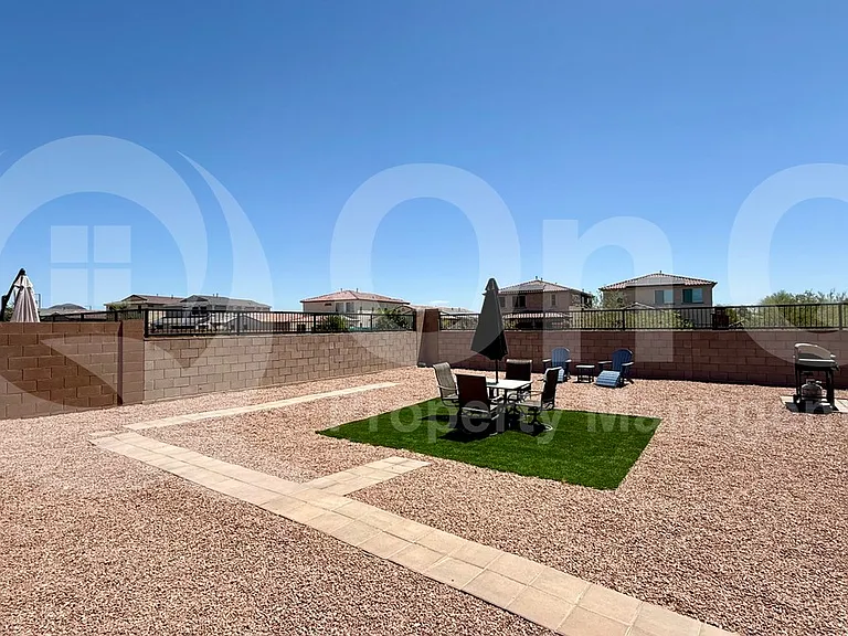 28273 N 132nd Ln — Photo 4