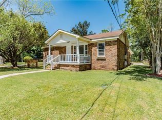 250 9th Ave, Chickasaw, AL 36611