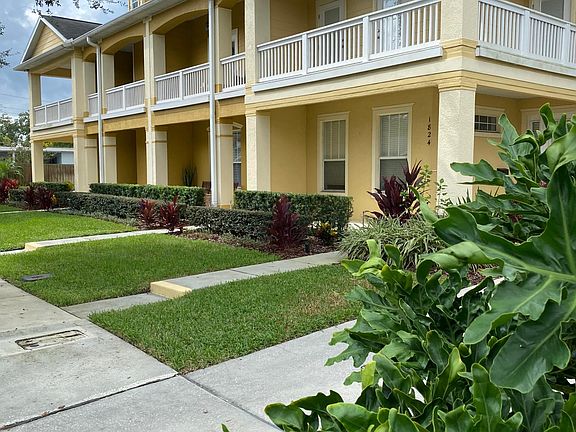 3rd image of 1828 Hollenbeck Dr