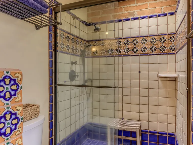 235 W Greenock Dr — Photo 12
