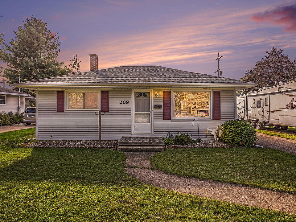 1st image of 209 N Moorland Dr