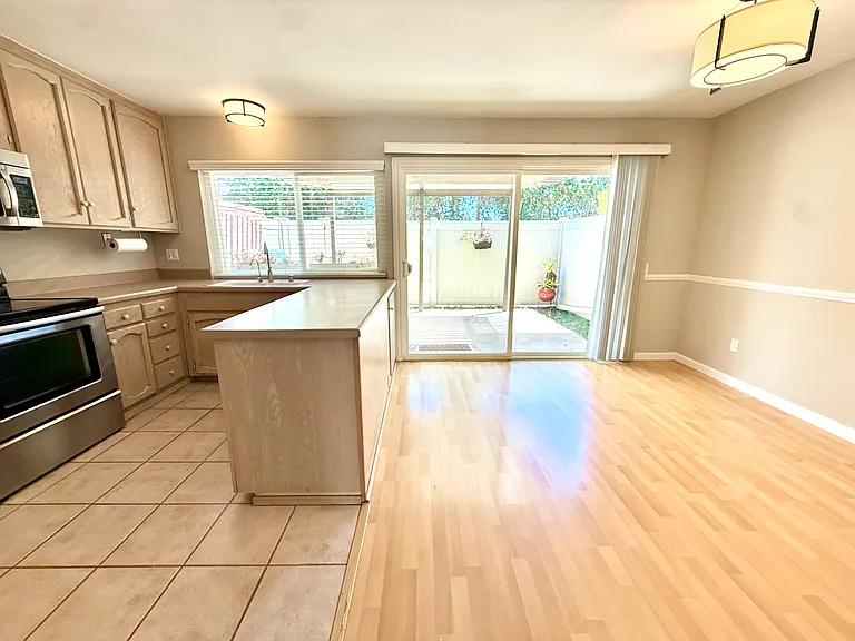 11405 Matinal Cir — Photo 2