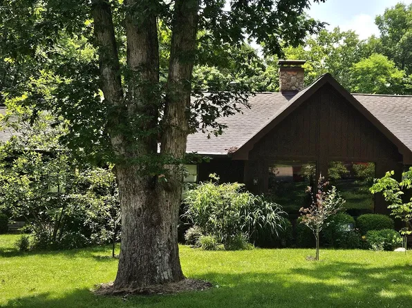 1220 Fox Wood Rd, Frankfort, KY 40601