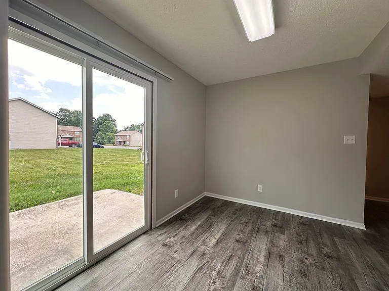 Rand 938 Townhomes — Photo 18