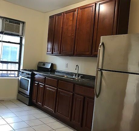5th image of 437 Kingston Ave APT D9