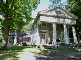 311 Boght Rd, Watervliet, NY 12189