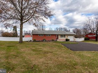 1619 W County Line Rd, Hatboro, PA 19040