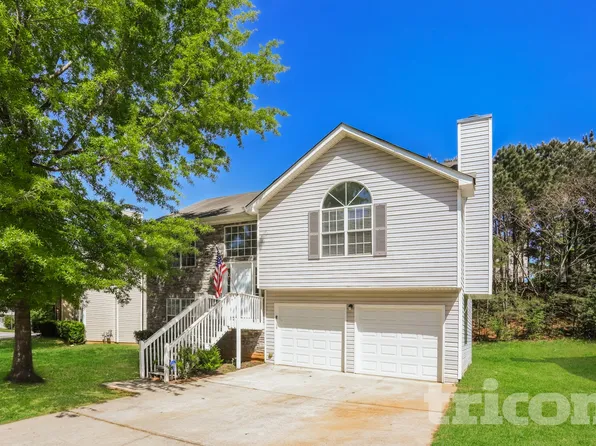 6053 Crooked Creek Dr, Rex, GA 30273