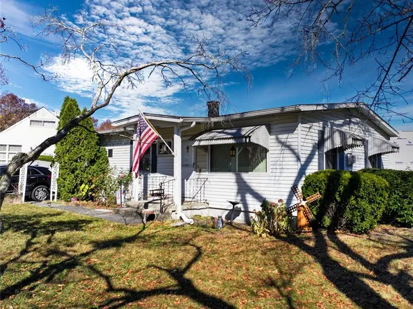 102 Indian Trail, Maybrook, NY 12543